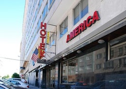 Hotel América