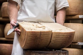 Yksityinen puolen päivän Parman ruokakierros: parmesaanijuusto, Parman kinkku, lounas