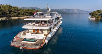 Round trip cruise Trogir - Zadar - Trogir, MS Equator