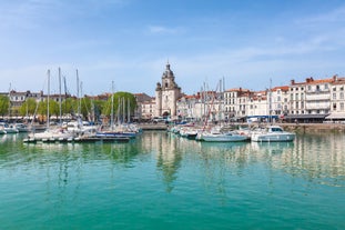 Photo of the Erdre River in Nantes, France.