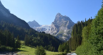 Classic Swiss Alps Walk