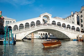 Transfert d'arrivée privé : gares ferroviaire ou routière de Venise vers des hôtels de Venise