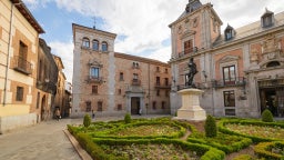Las Rozas medium car rental