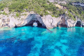 Excursion d'une journée aux grottes bleues de Paxos et à Antipaxos au départ de Corfou