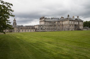 Hopetoun House