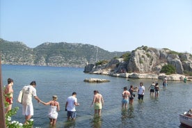 Passeio de barco de dia inteiro em Kaş Kekova