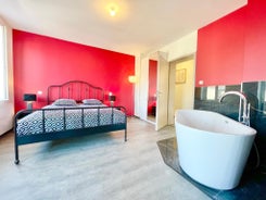 COLMAR - Appartements Deluxe - Lumineux - Stationnement Gratuit et Facile dans la rue