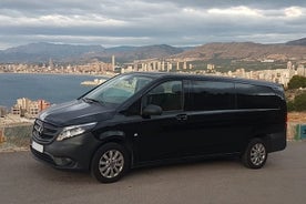 Privat overføring fra Benidorm til Alicante flyplass i minivan