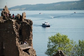 Crucero por el Canal de Caledonia, por el Lago Ness y vista del Castillo de Urquhart