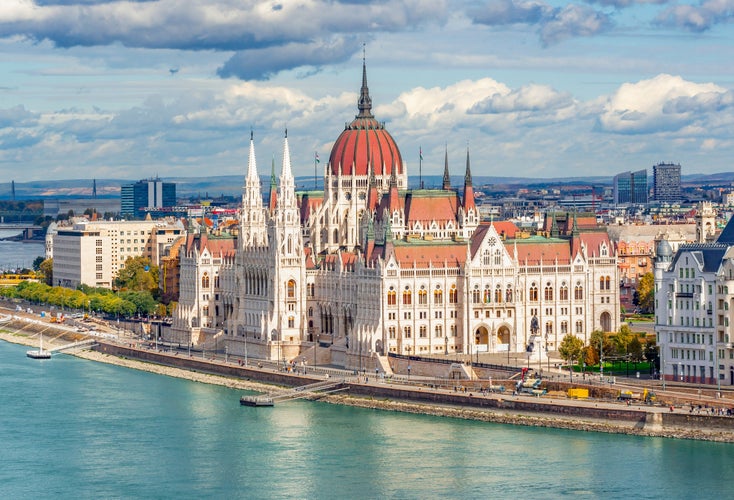 Budapest cityscape with Hungarian parliament building and Danube river, Hungary